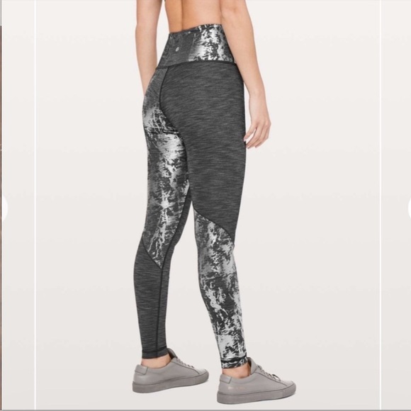 Lululemon Wunder Under High-Rise Tight *Foil 28" - Picture 3 of 10